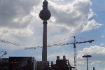 La tour domine Berlin-Est